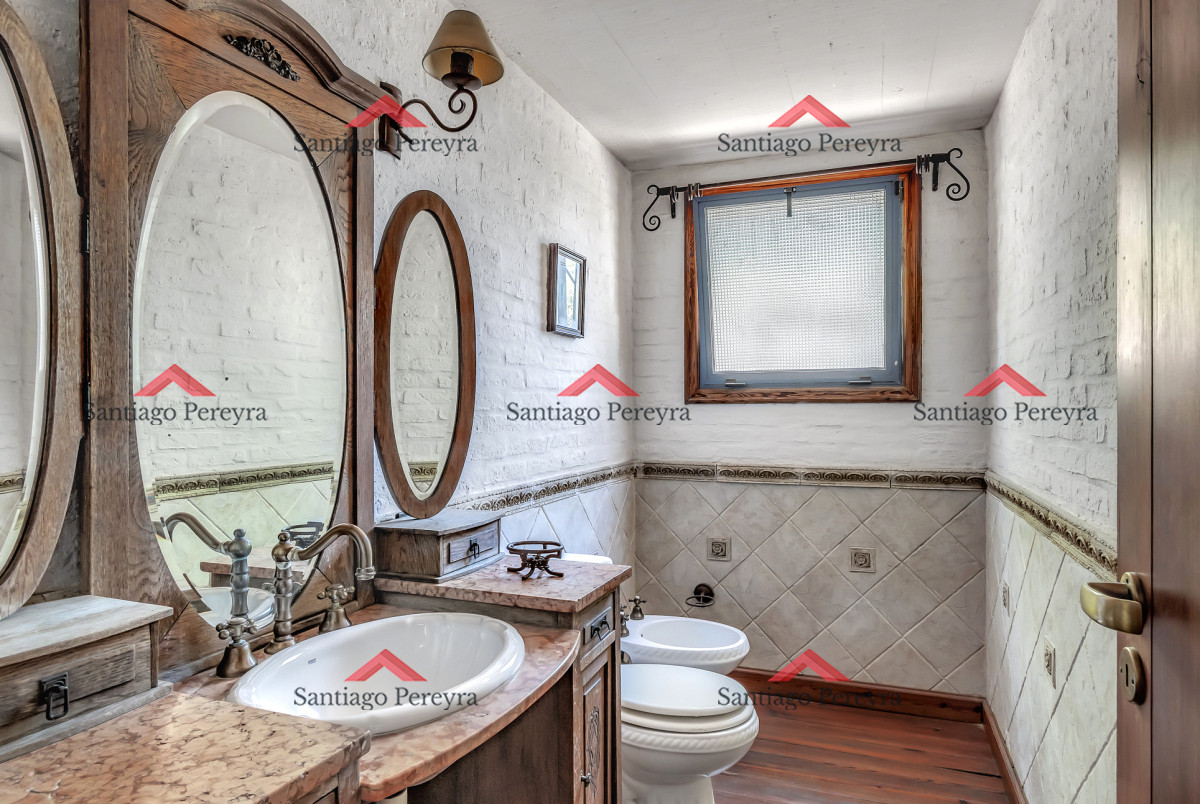 Casa ID.15830 - Casa 5 dormitorios en Nuevo cantegril
