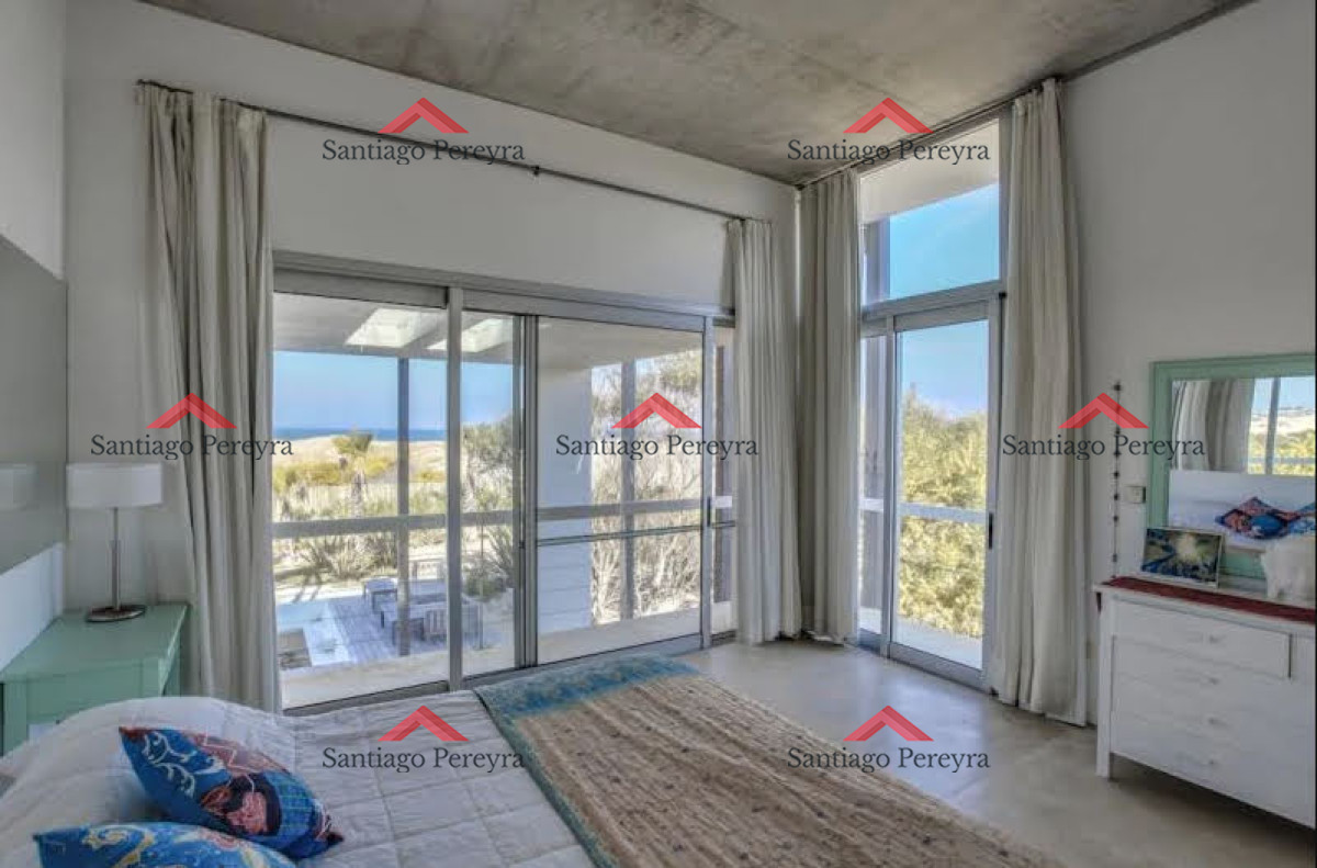 Casa ID.8545 - Primera línea al mar