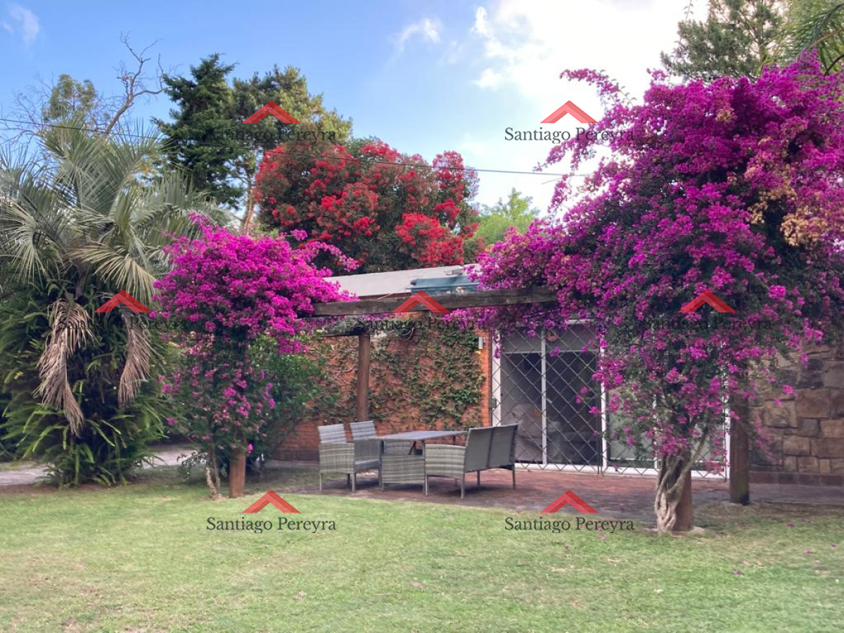 Casa ID.8117 - Muy linda casa en alquiler por temporada, 3 dormitorios con piscina, arco de futbol y predio cerrado