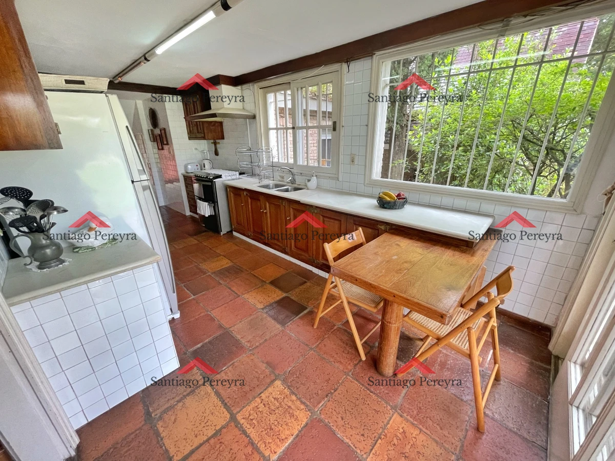 Casa ID.10795 - Casa en Mansa, 4 dormitorios y dependencia, piscina, barbacoa. Alquiler de temporada