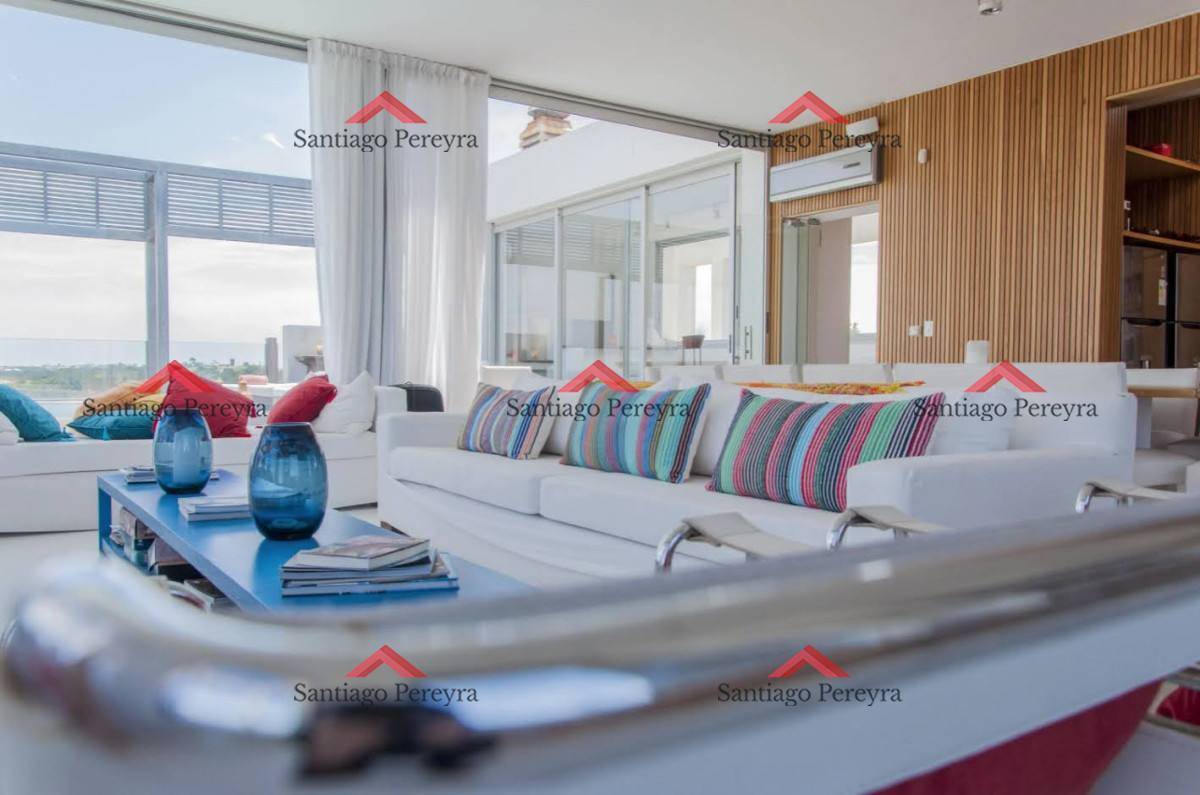 Casa ID.8545 - Primera línea al mar