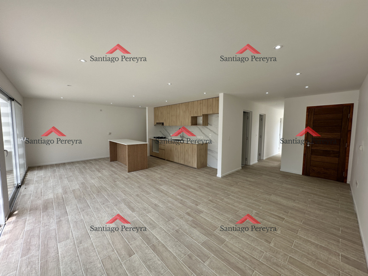 Casa ID.16863 - Casa Ph en Venta - Marly, Punta del Este