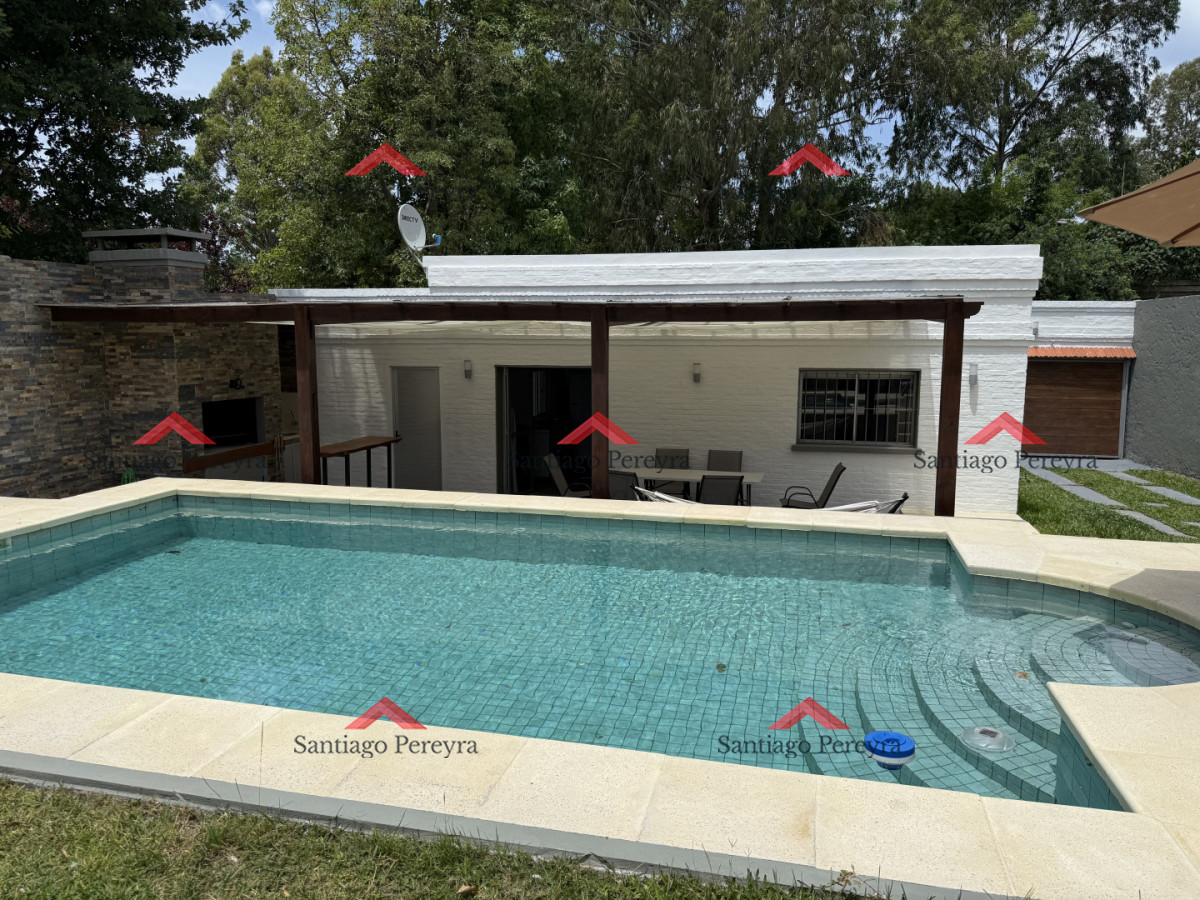 Casa ID.3883 - Hermosa casa en alquiler con piscina, Pinares