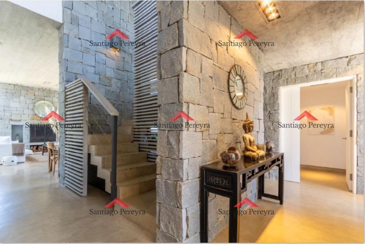 Casa ID.15161 - Hermosa casa en venta en barrio Privado