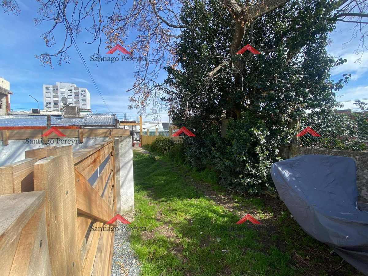 Casa ID.16294 - Casita con patio en centro. Ideal para inversión 