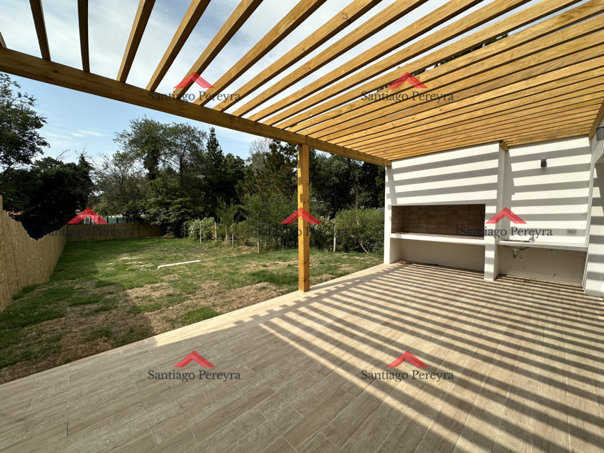 Casa ID.16863 - Casa Ph en Venta - Marly, Punta del Este