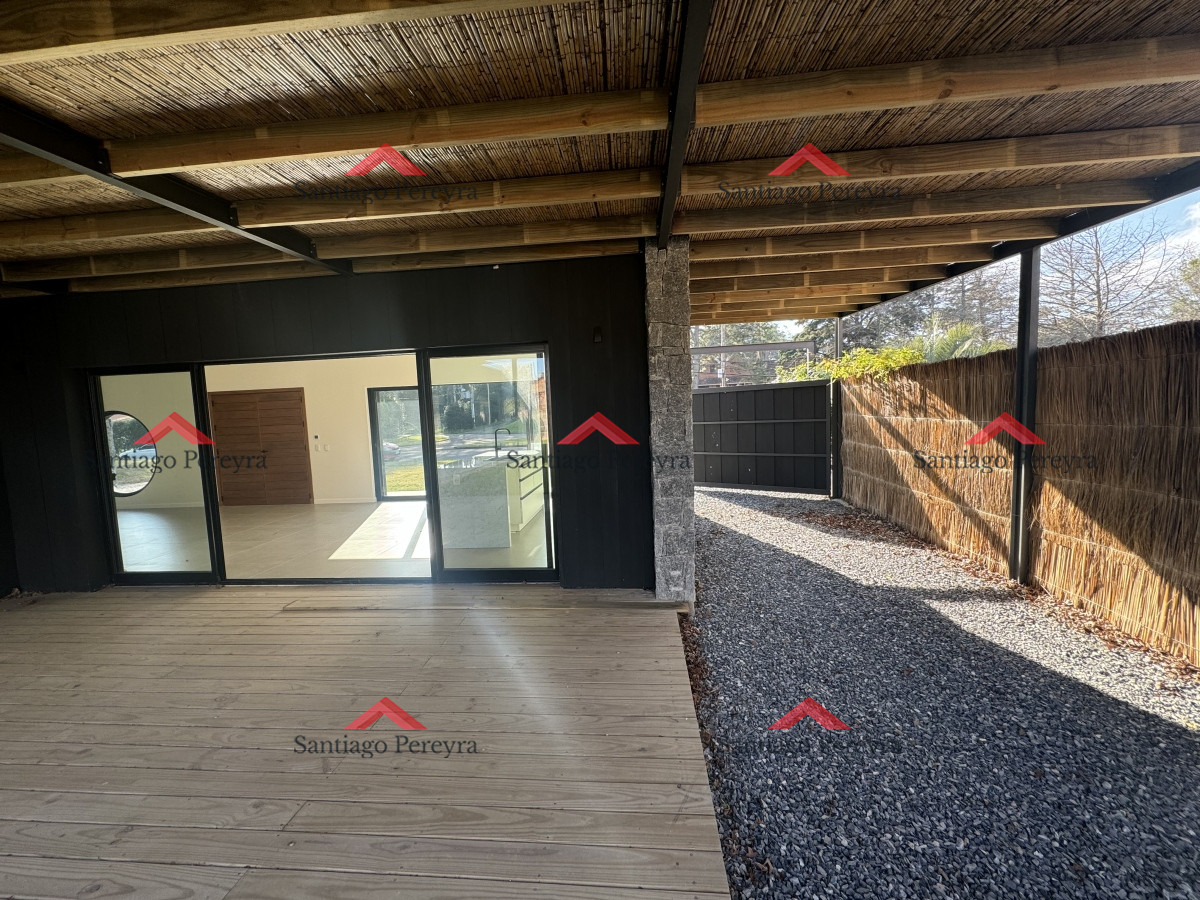 Casa ID.15245 - Hermosa casa a estrenar en Playa Brava 