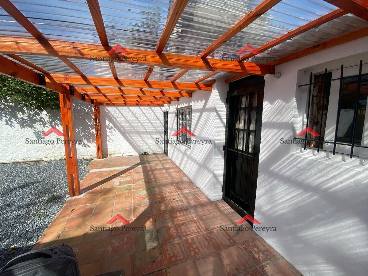 Casa ID.16294 - Casita con patio en centro. Ideal para inversión 