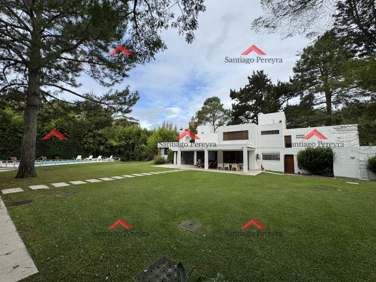 Casa ID.16595 - Casa de categoría en venta en Golf, mas de 3500 m2 de terreno
