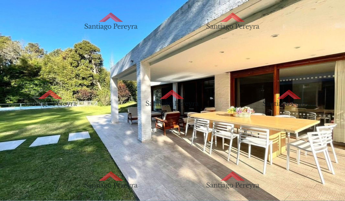 Casa ID.16595 - Casa de categoría en venta en Golf, mas de 3500 m2 de terreno