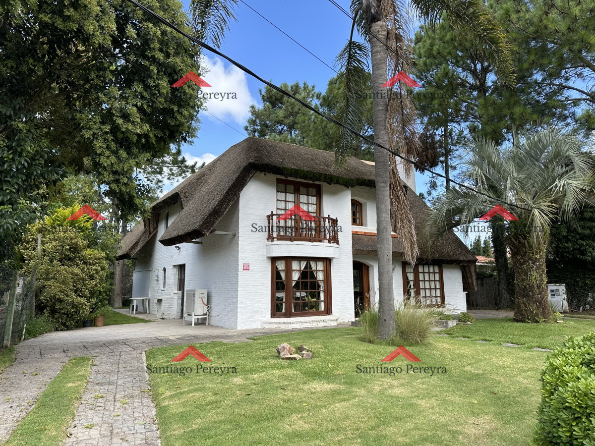Casa ID.14974 - Muy buen chalet en venta en Pinares 