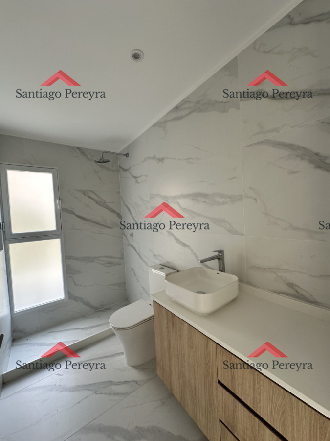 Casa ID.16863 - Casa Ph en Venta - Marly, Punta del Este