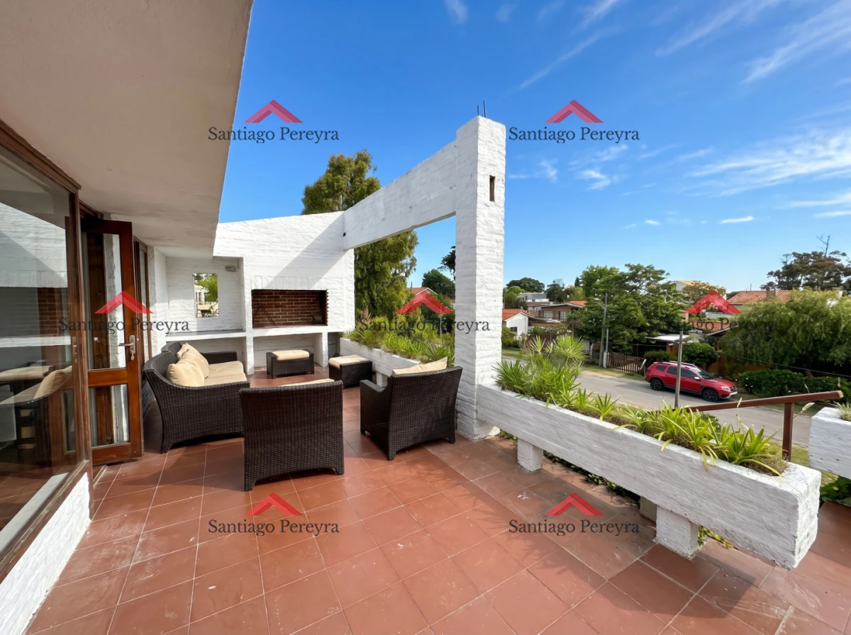 Casa ID.14734 - Gran casa a 2 cuadras del mar 