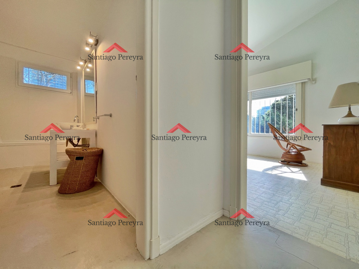 Casa ID.3675 - 3000 M2 PARADA 17 MANSA EXCELENTE UBICACION PARA EDIFICACION EN P.H