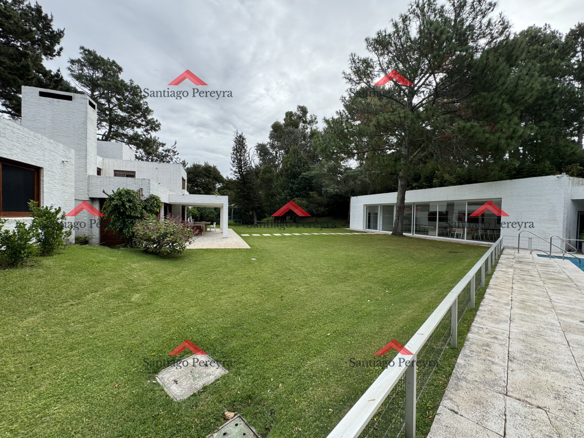 Casa ID.16595 - Casa de categoría en venta en Golf, mas de 3500 m2 de terreno