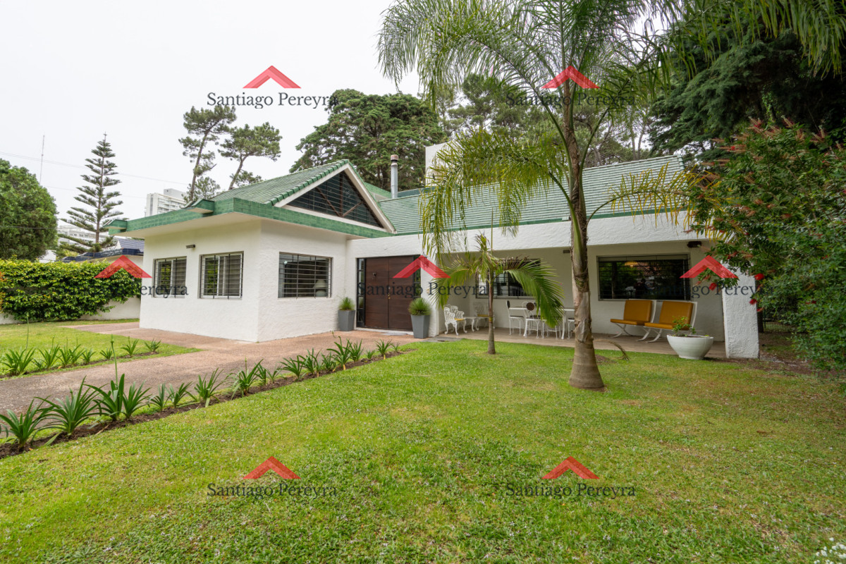 Casa ID.15763 - Amplia casa en alquiler en zona Cantegril