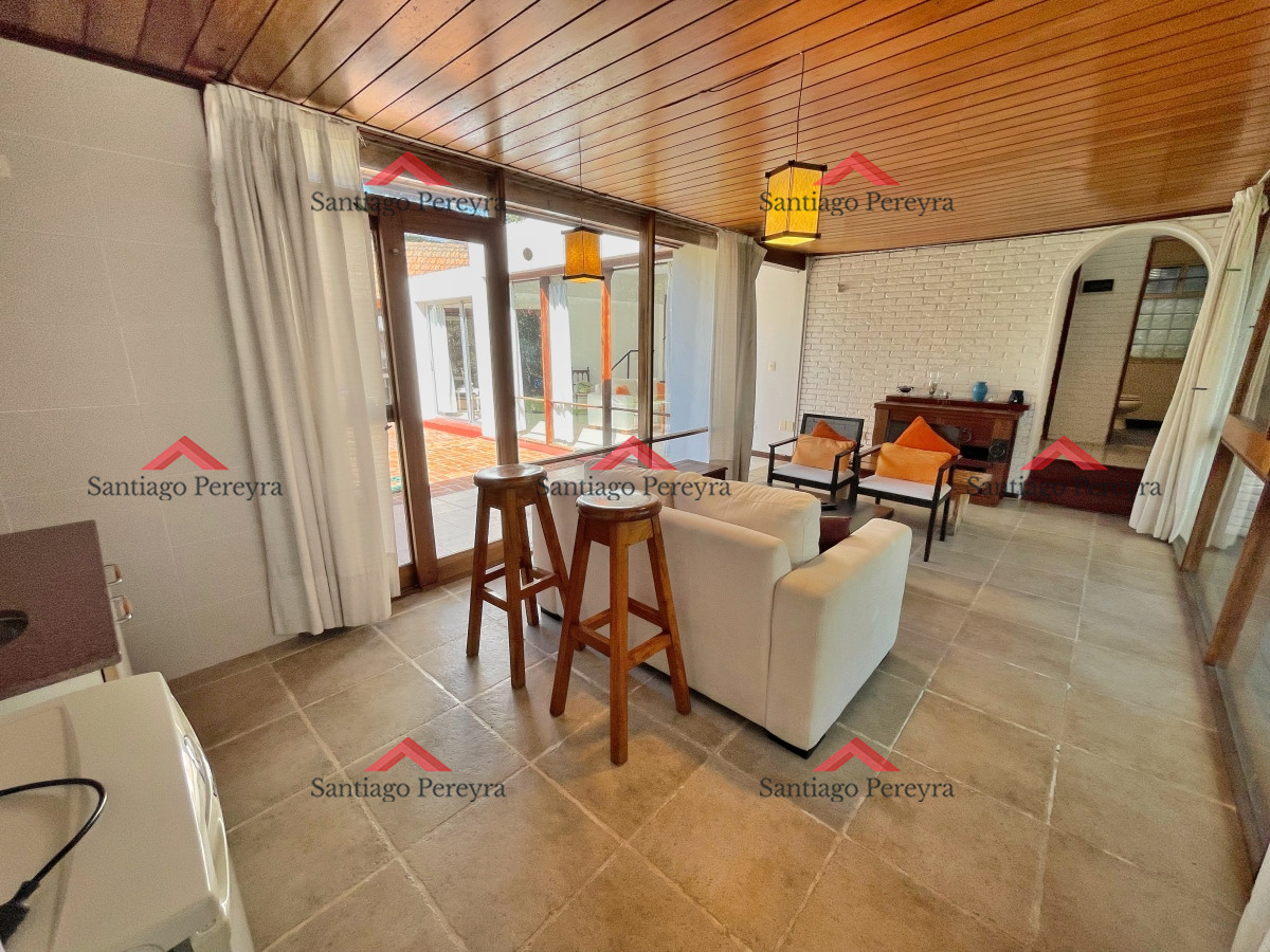 Casa ID.10974 - Tradicional casa en Alquiler de temporada, cerca del Shopping de Punta del Este