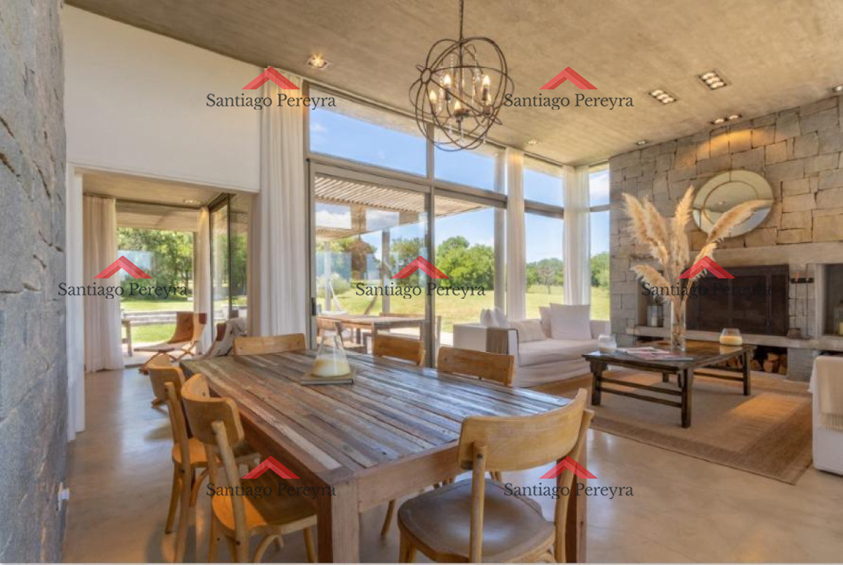 Casa ID.15161 - Hermosa casa en venta en barrio Privado