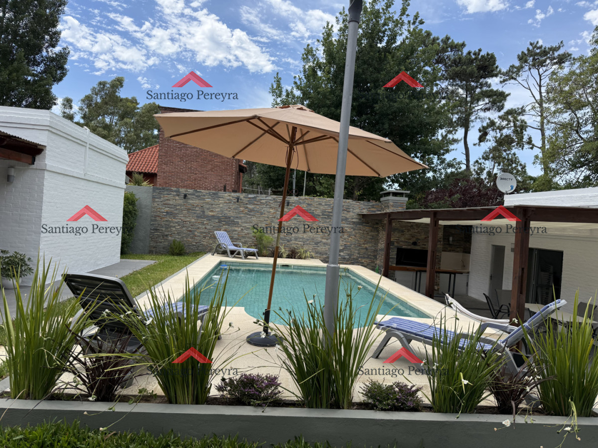 Casa ID.3883 - Hermosa casa en alquiler con piscina, Pinares