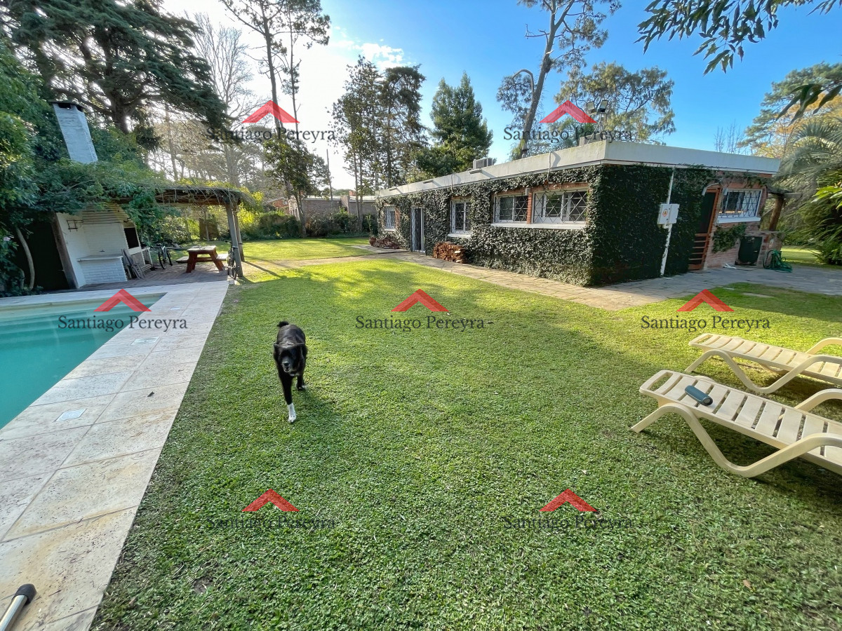 Casa ID.8117 - Muy linda casa en alquiler por temporada, 3 dormitorios con piscina, arco de futbol y predio cerrado