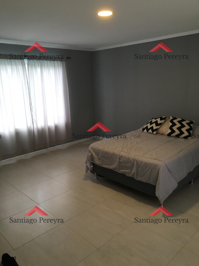 Casa ID.15188 - Hermosa casa en venta en Parque Burnett