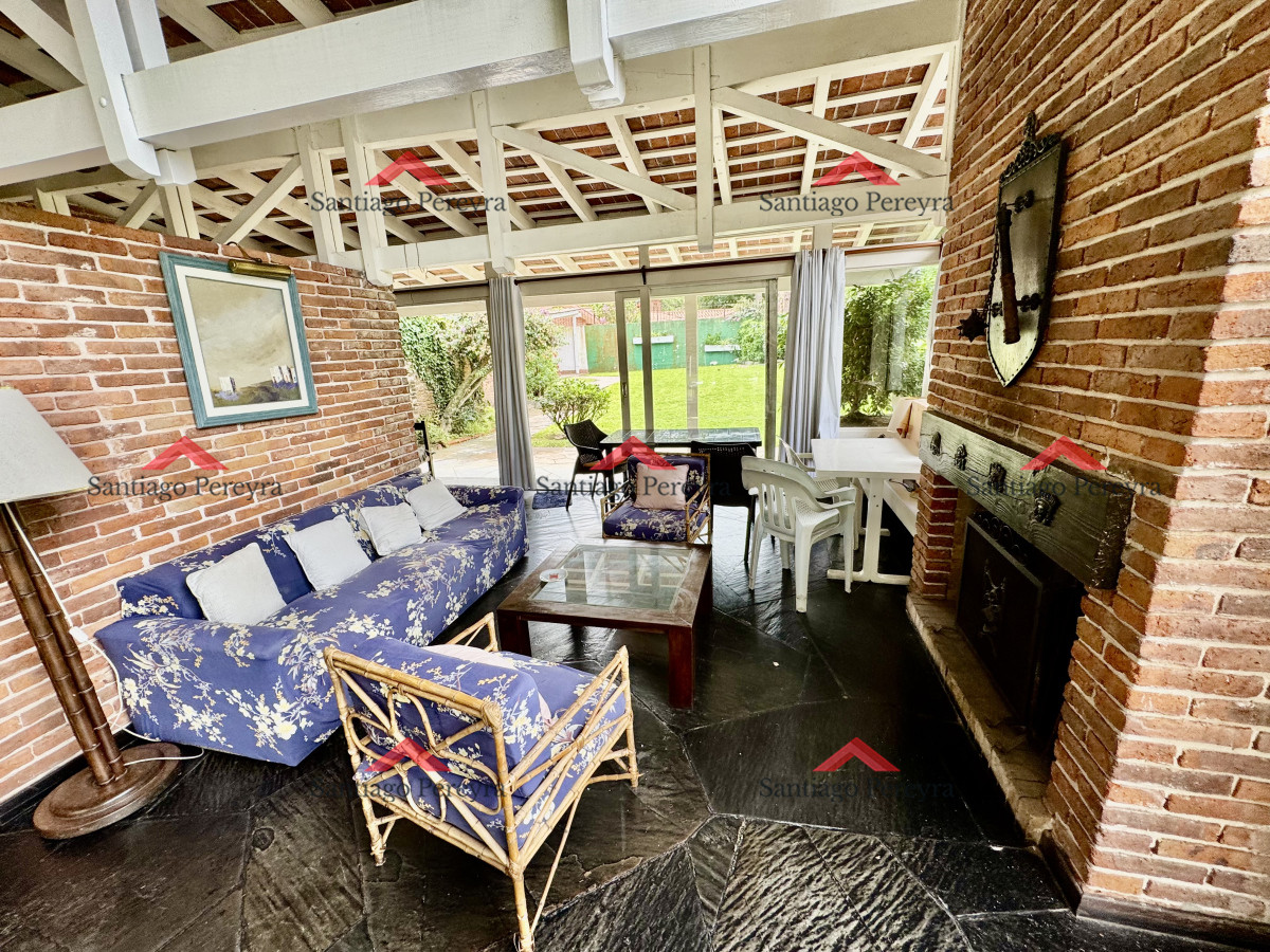 Casa ID.16138 - Chalet de 3 dormitorios en venta en San Rafael
