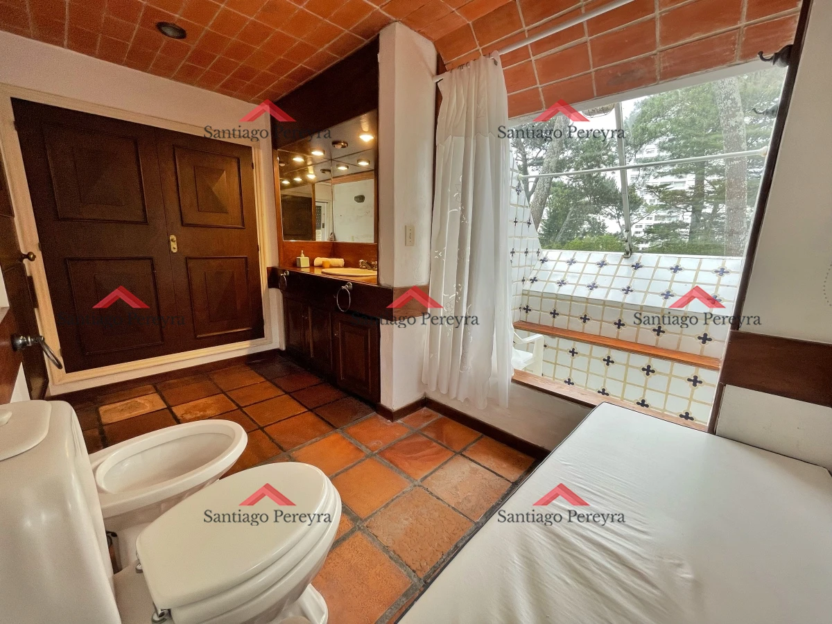 Casa ID.10795 - Casa en Mansa, 4 dormitorios y dependencia, piscina, barbacoa. Alquiler de temporada