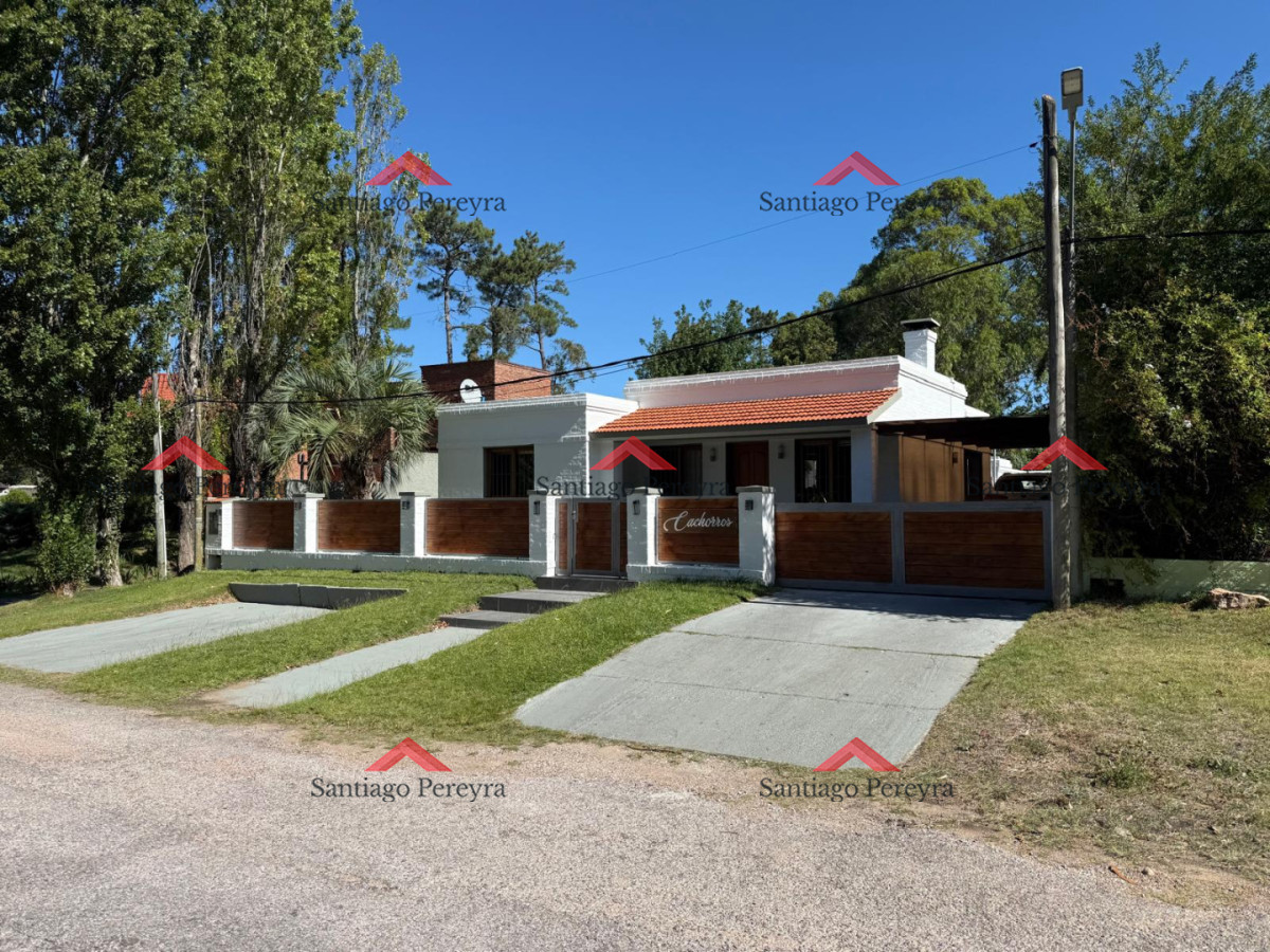 Casa ID.3883 - Hermosa casa en alquiler con piscina, Pinares