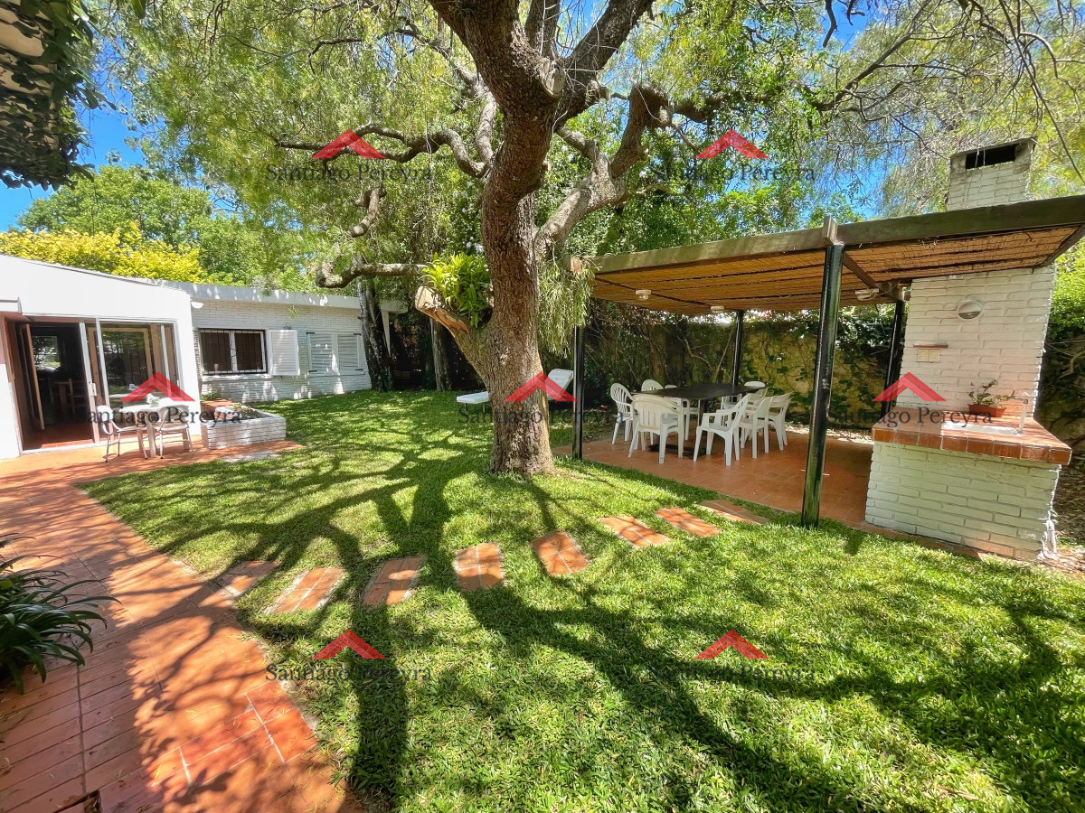 Casa ID.11281 - Playa Mansa.. para unas vacaciones ideales... 