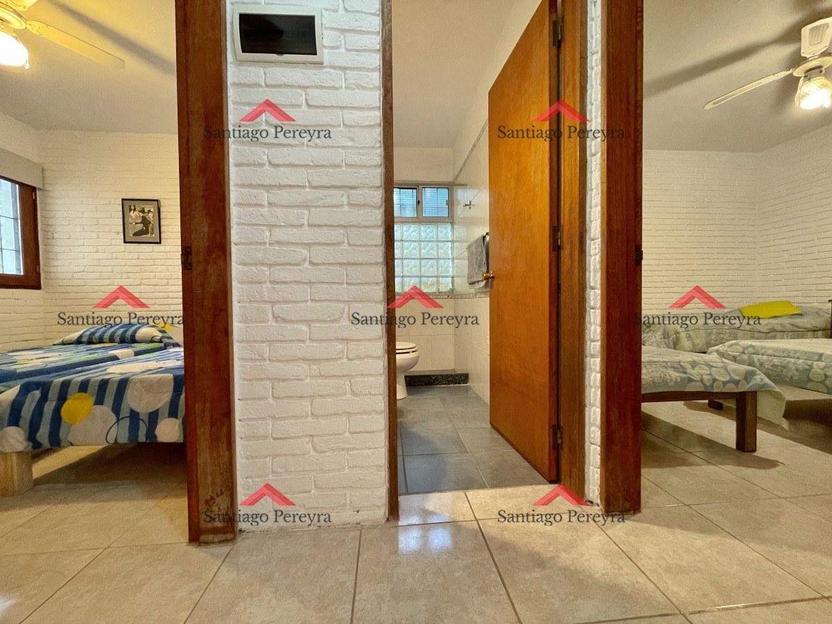 Casa ID.10974 - Tradicional casa en Alquiler de temporada, cerca del Shopping de Punta del Este