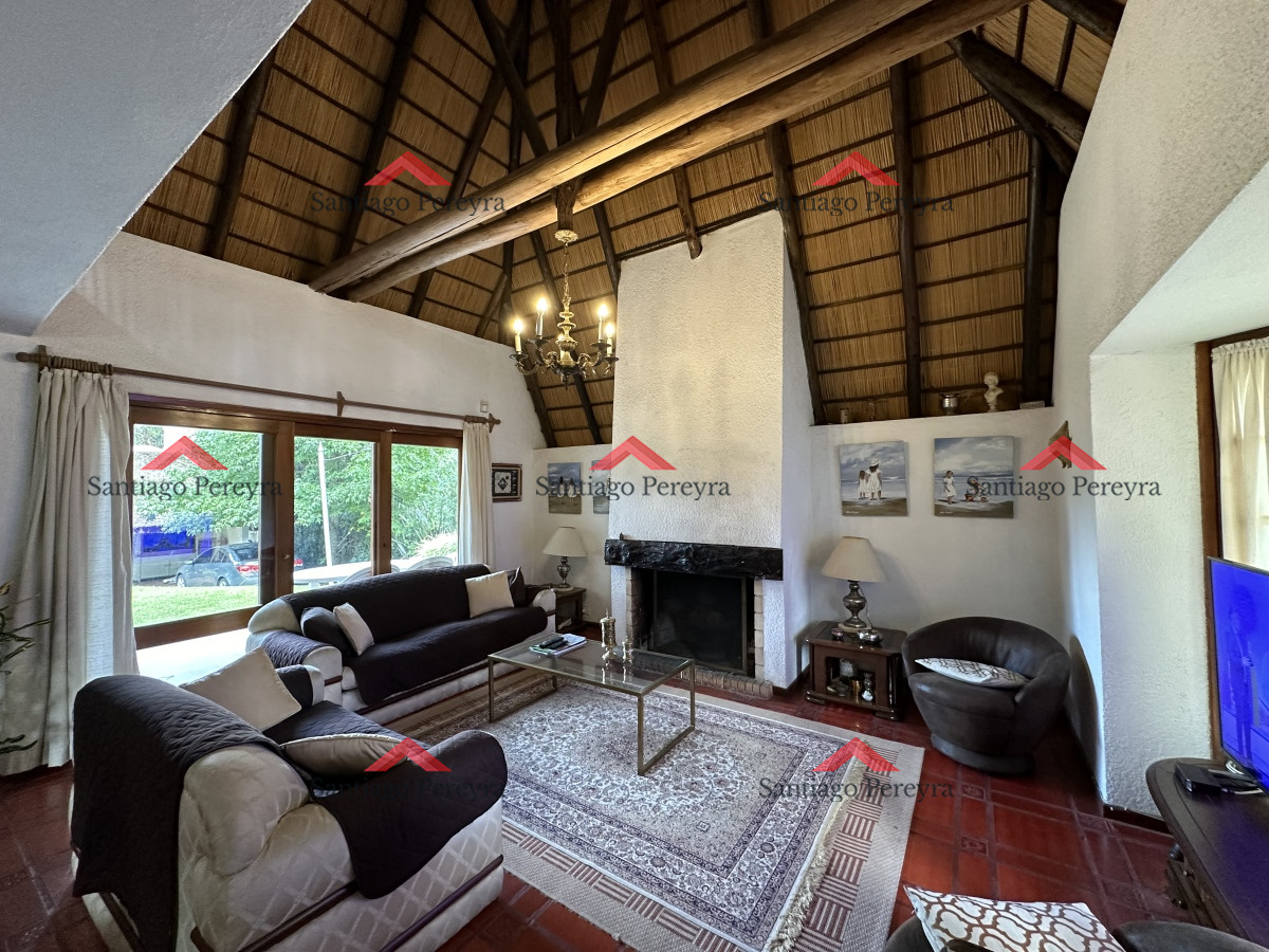 Casa ID.14974 - Muy buen chalet en venta en Pinares 