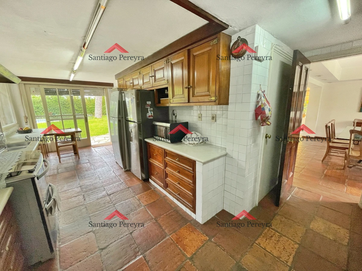 Casa ID.10795 - Casa en Mansa, 4 dormitorios y dependencia, piscina, barbacoa. Alquiler de temporada