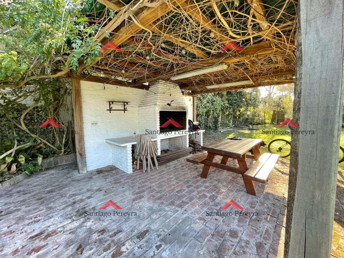 Casa ID.8117 - Muy linda casa en alquiler por temporada, 3 dormitorios con piscina, arco de futbol y predio cerrado