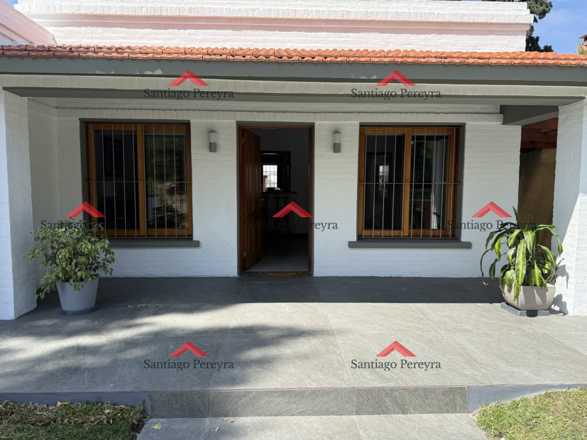 Casa ID.3883 - Hermosa casa en alquiler con piscina, Pinares