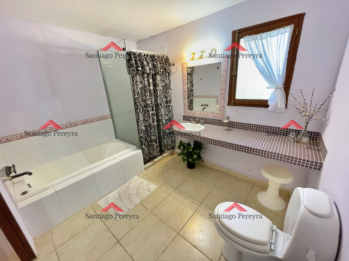 Casa ID.4132 - Espectacular casa en venta 
