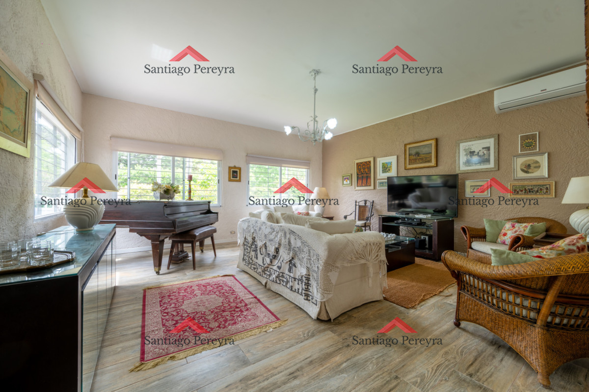 Casa ID.15763 - Amplia casa en alquiler en zona Cantegril