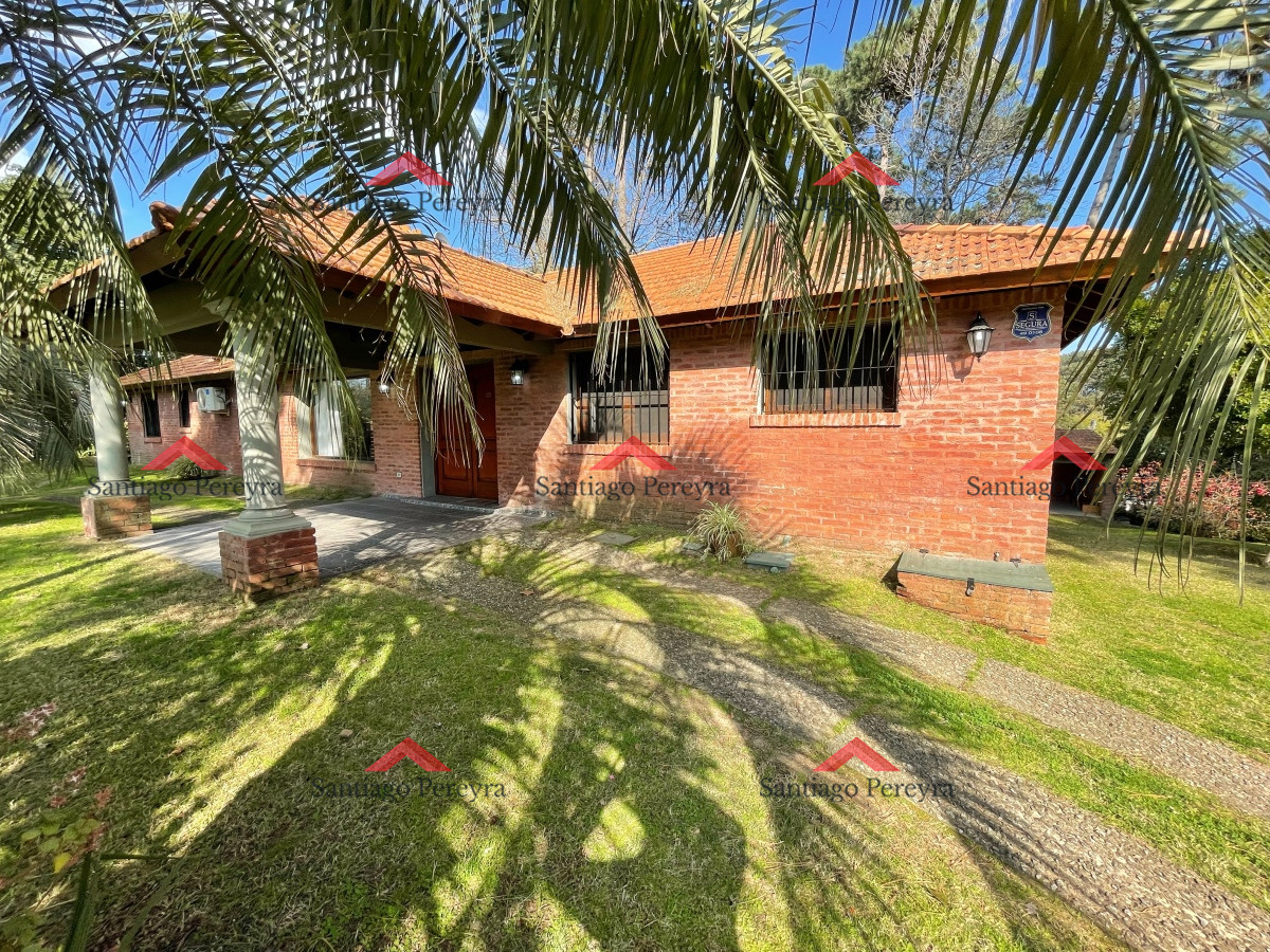 Casa ID.4132 - Espectacular casa en venta 
