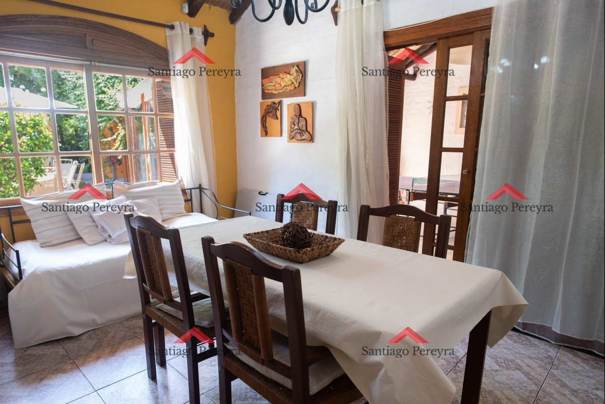Casa ID.10778 - Muy amplia casa con piscina, parrillero y apartamento anexo.