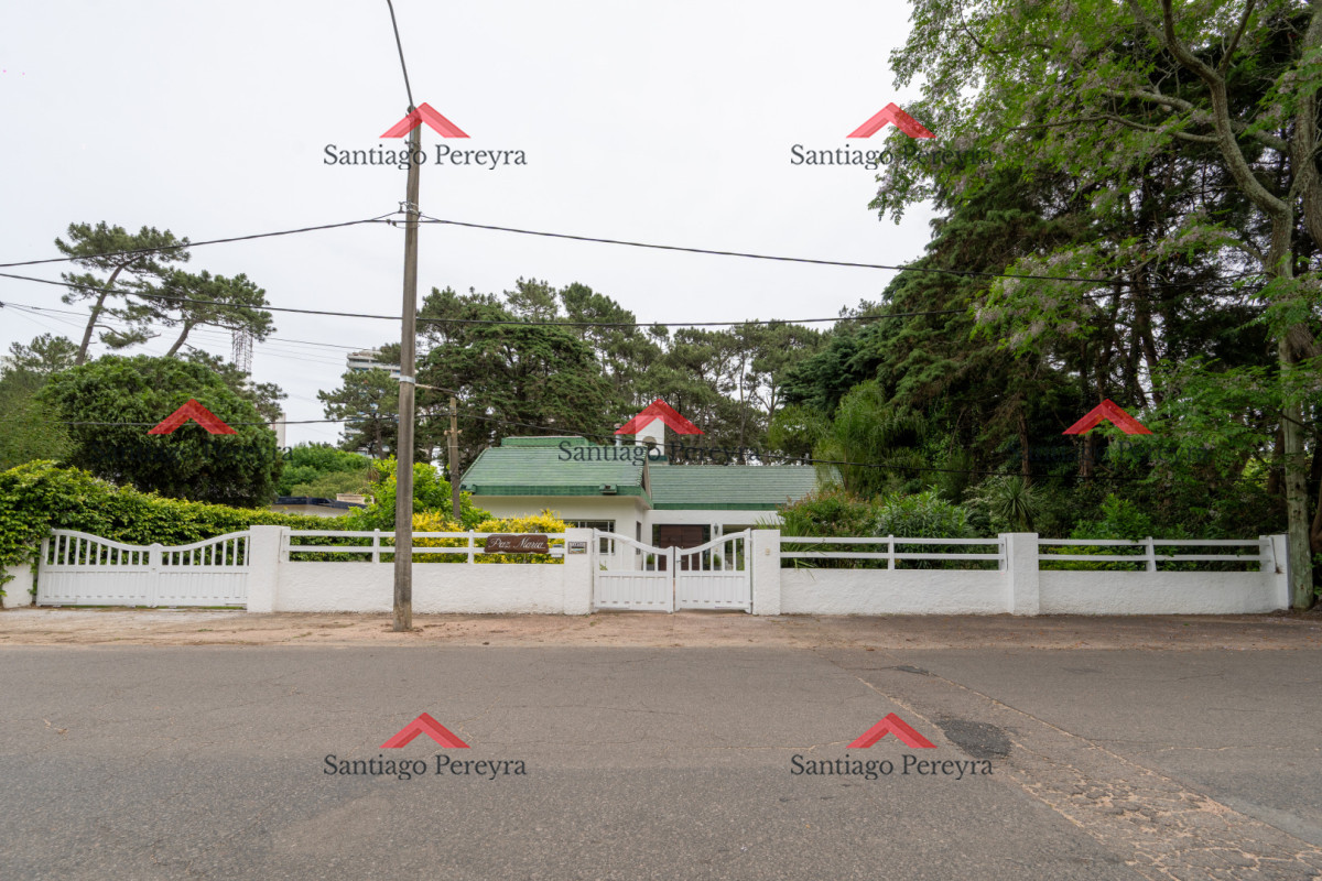 Casa ID.15763 - Amplia casa en alquiler en zona Cantegril