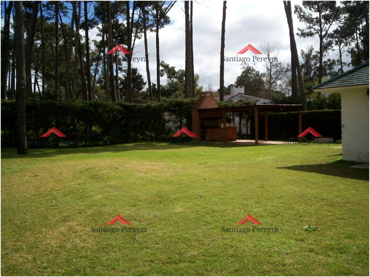 Casa ID.3831 - Espectacular casa en venta 