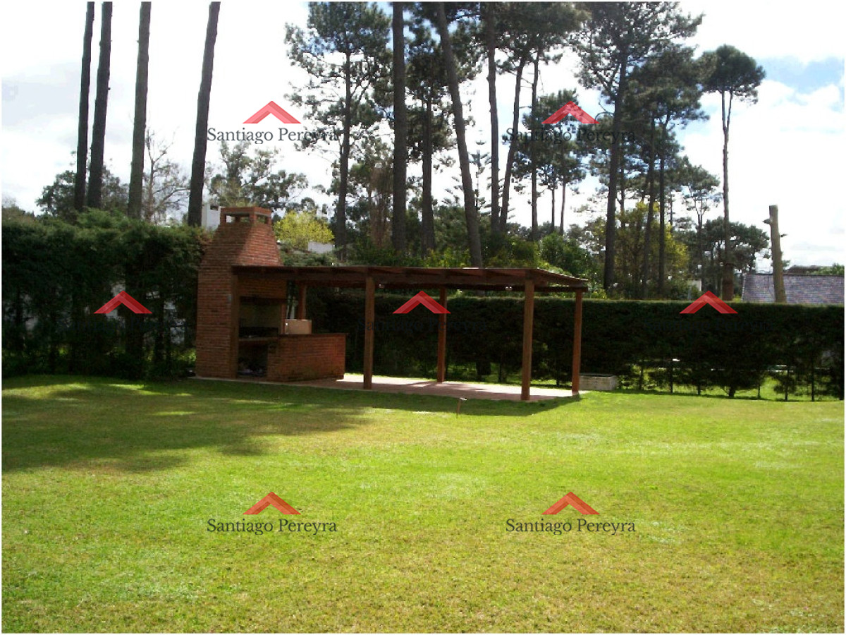 Casa ID.3831 - Espectacular casa en venta 