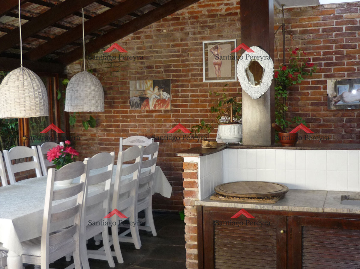 Casa ID.4129 - Muy linda casaHermosa casa en Venta y alquiler de temporada