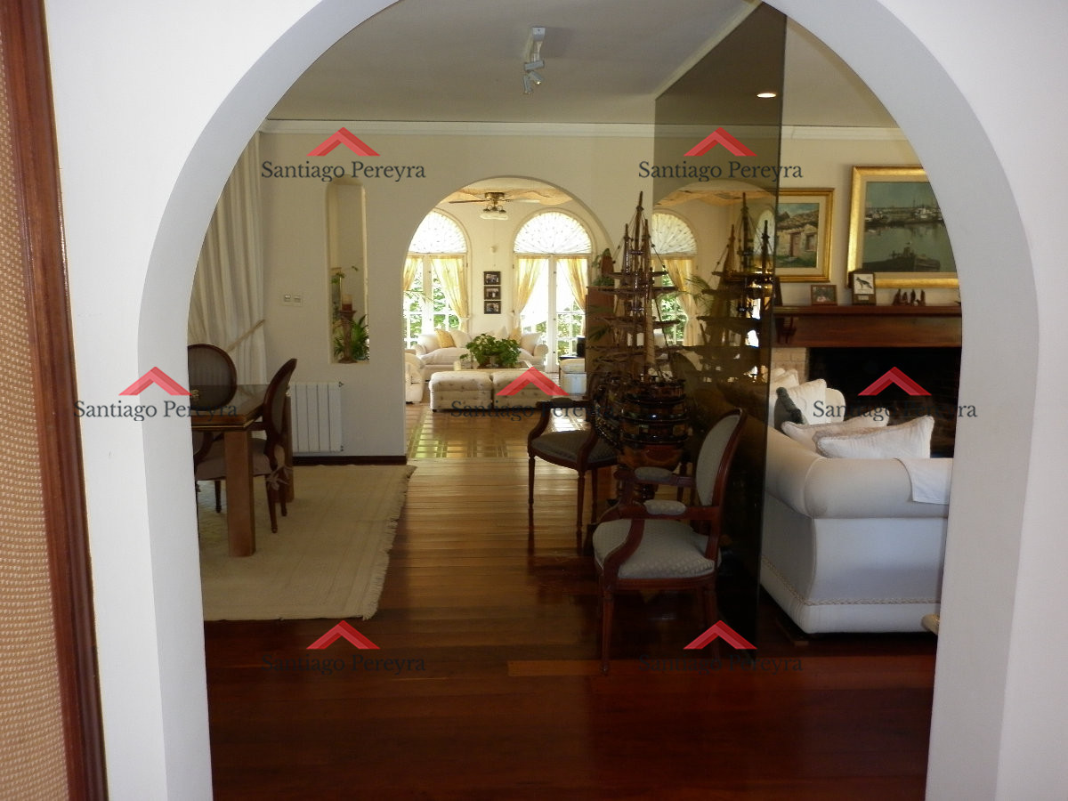 Casa ID.4222 - Muy linda casa en venta en Lugano
