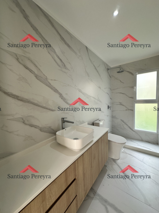 Casa ID.16863 - Casa Ph en Venta - Marly, Punta del Este