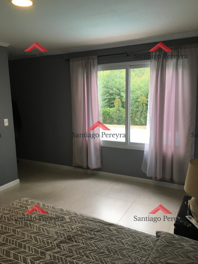 Casa ID.15188 - Hermosa casa en venta en Parque Burnett