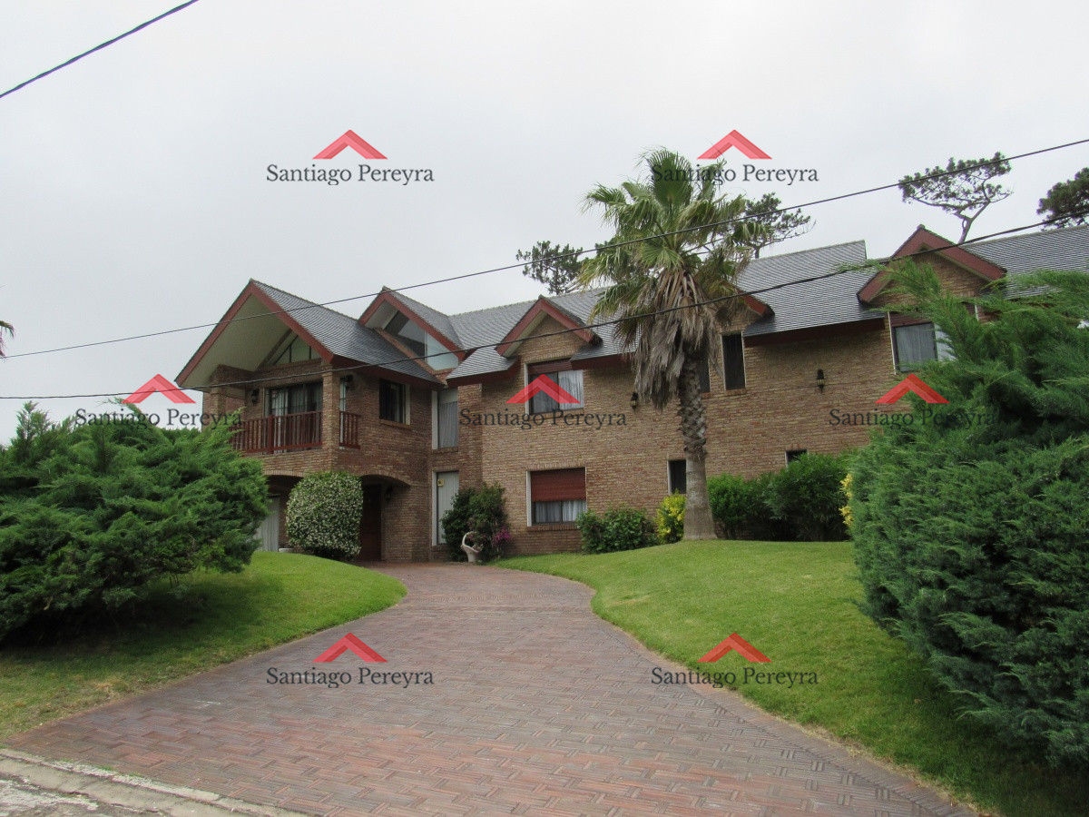 Casa ID.5069 - Hermosa mansión con vista al mar a 100 metros de la playa