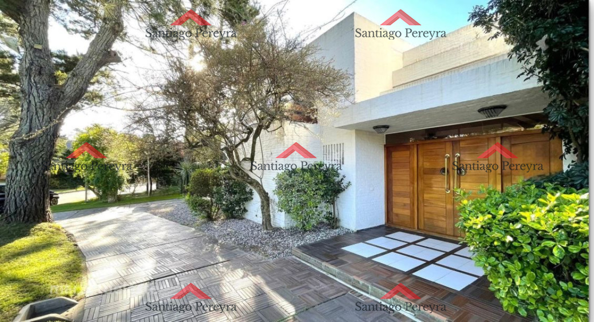Casa ID.16595 - Casa de categoría en venta en Golf, mas de 3500 m2 de terreno