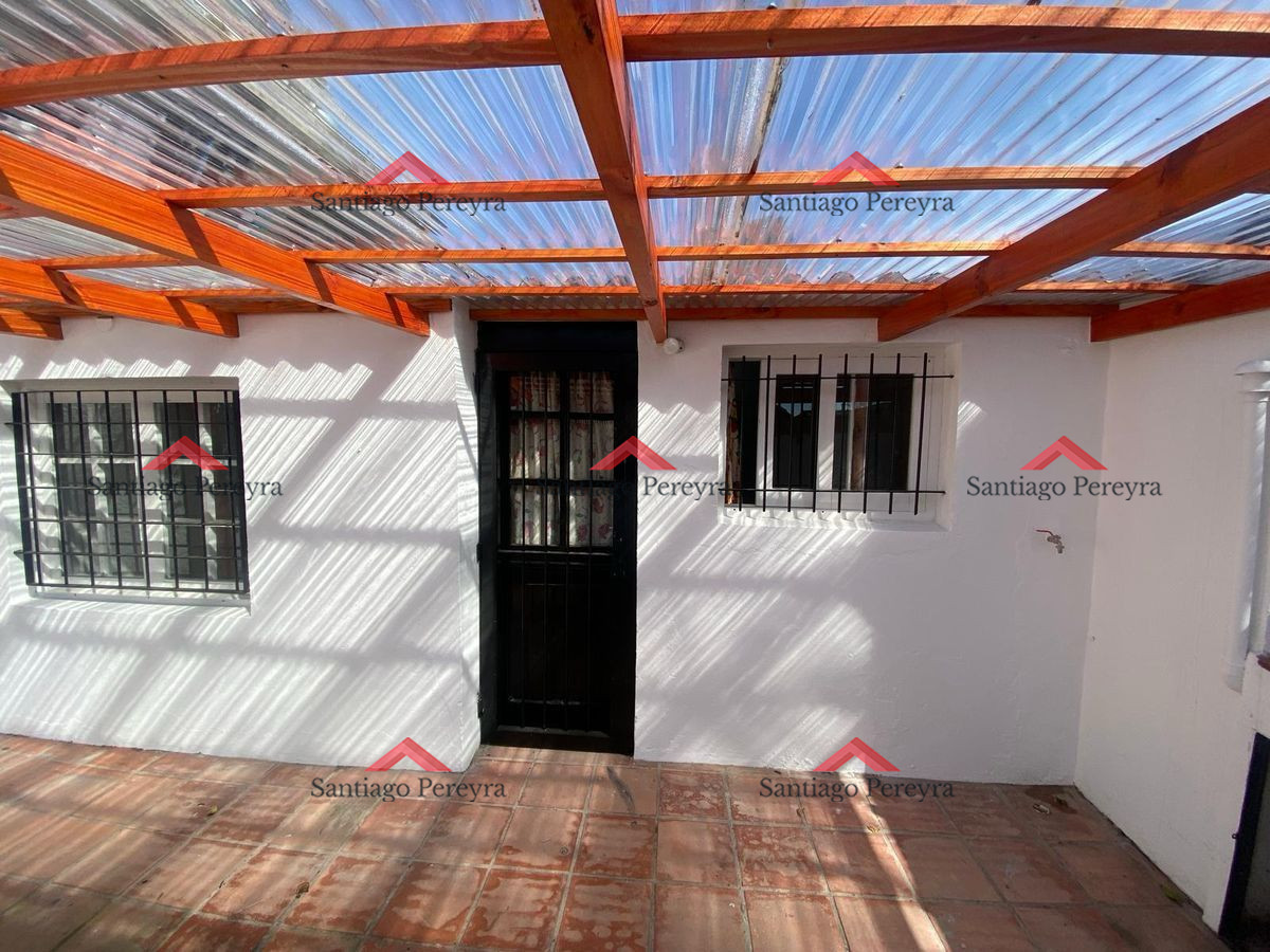 Casa ID.16294 - Casita con patio en centro. Ideal para inversión 