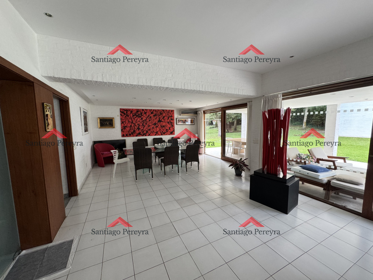 Casa ID.16595 - Casa de categoría en venta en Golf, mas de 3500 m2 de terreno