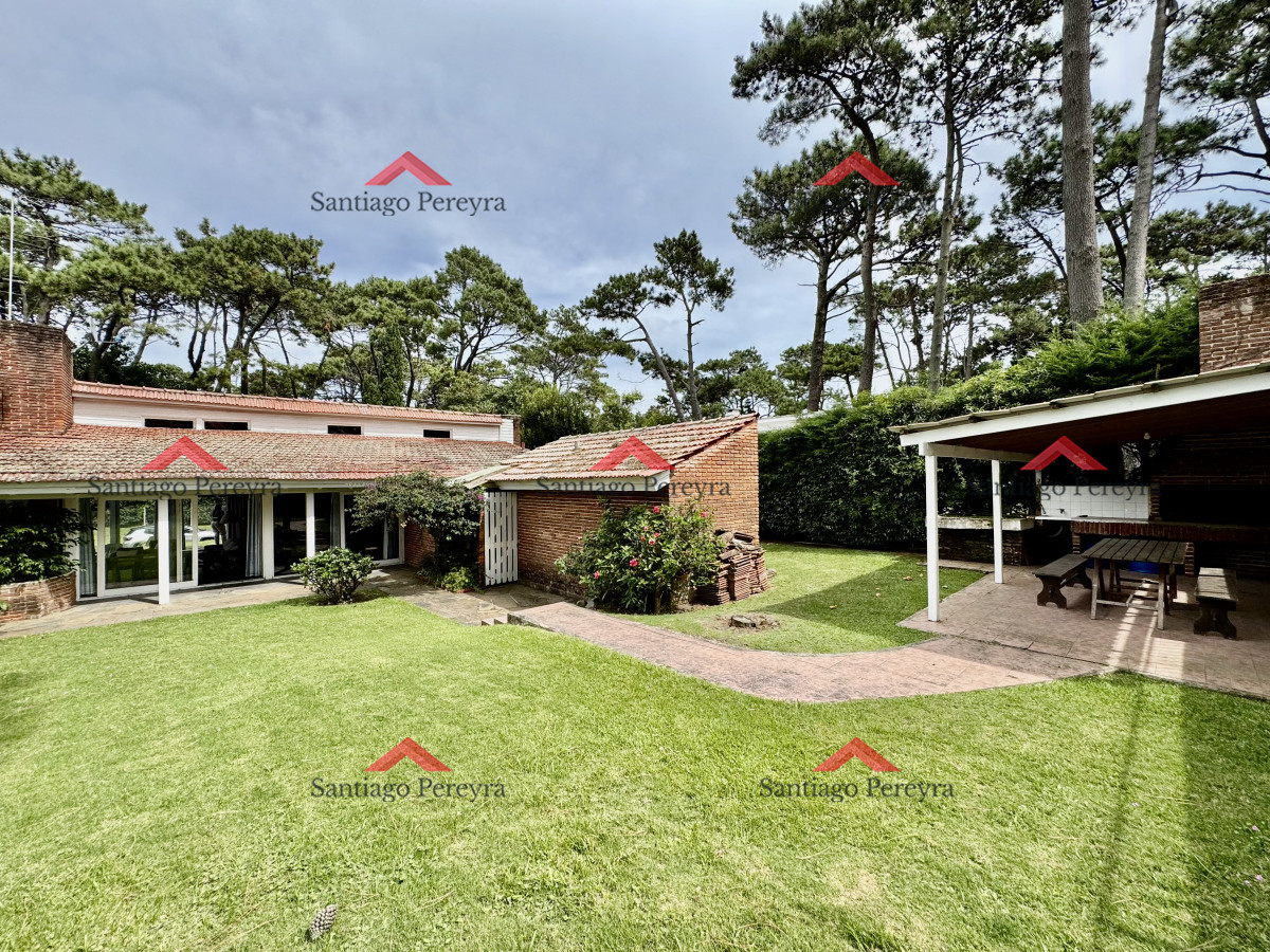 Casa ID.16138 - Chalet de 3 dormitorios en venta en San Rafael